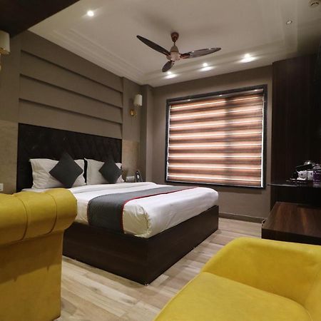 Oak Plaza New Delhi- Homely Atmosphere Exterior photo